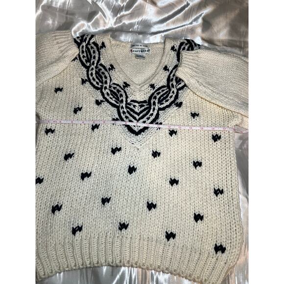 Currants Knitted by hand knit sweater women’s size Small white blue preppy VTG - Picture 6 of 8